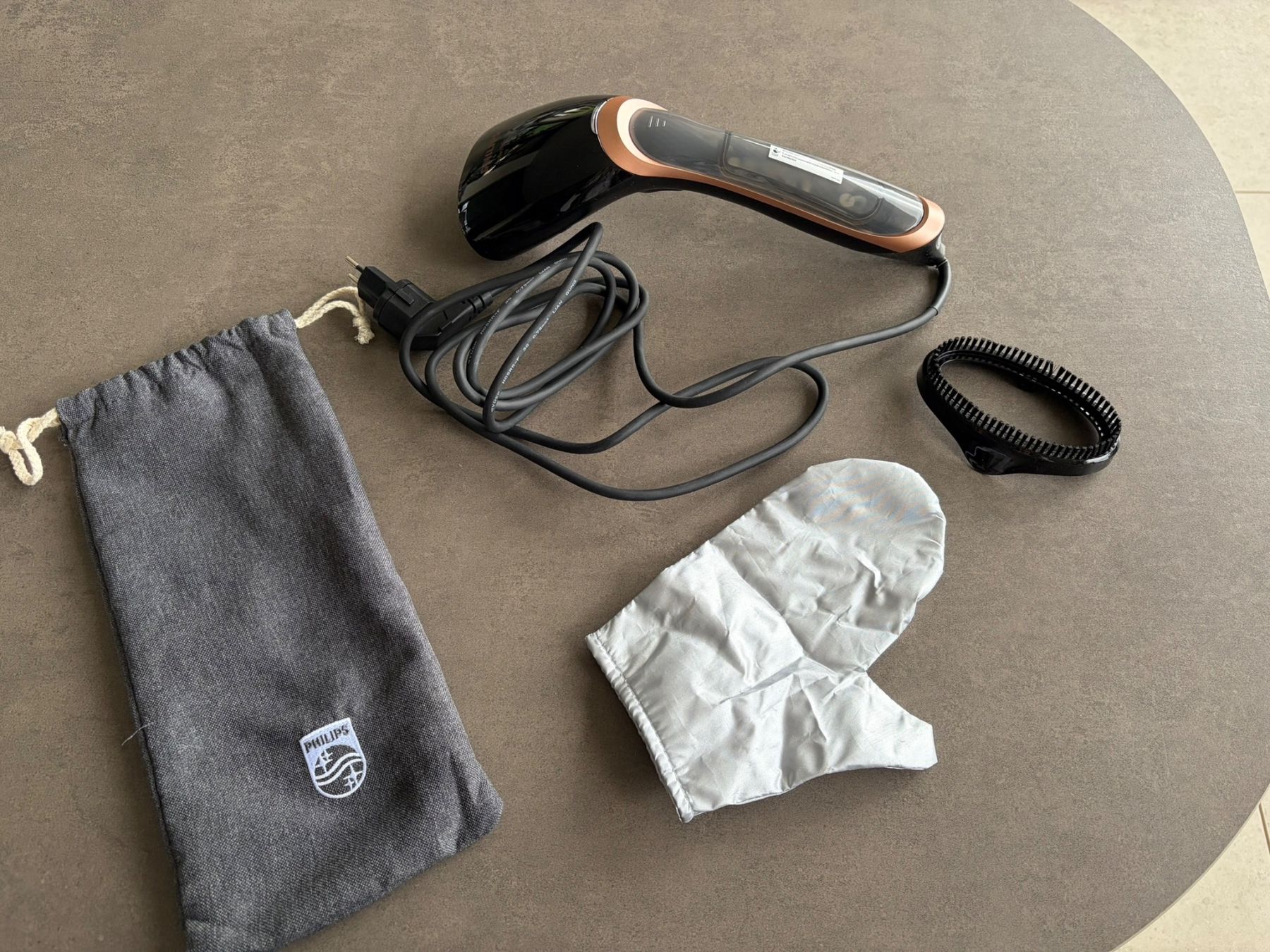 Philips Bügeleisen: Dampfglätter Philips Stream & Go Plus – Neu und originalverpackt aus Schlossrued von Meier-Al 3