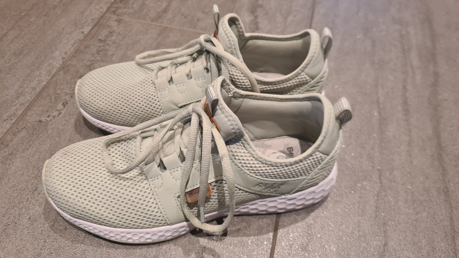 Bench Damenschuhe: Bench Sneaker Gr. 39 – Gebraucht aus Märstetten von Leha 1