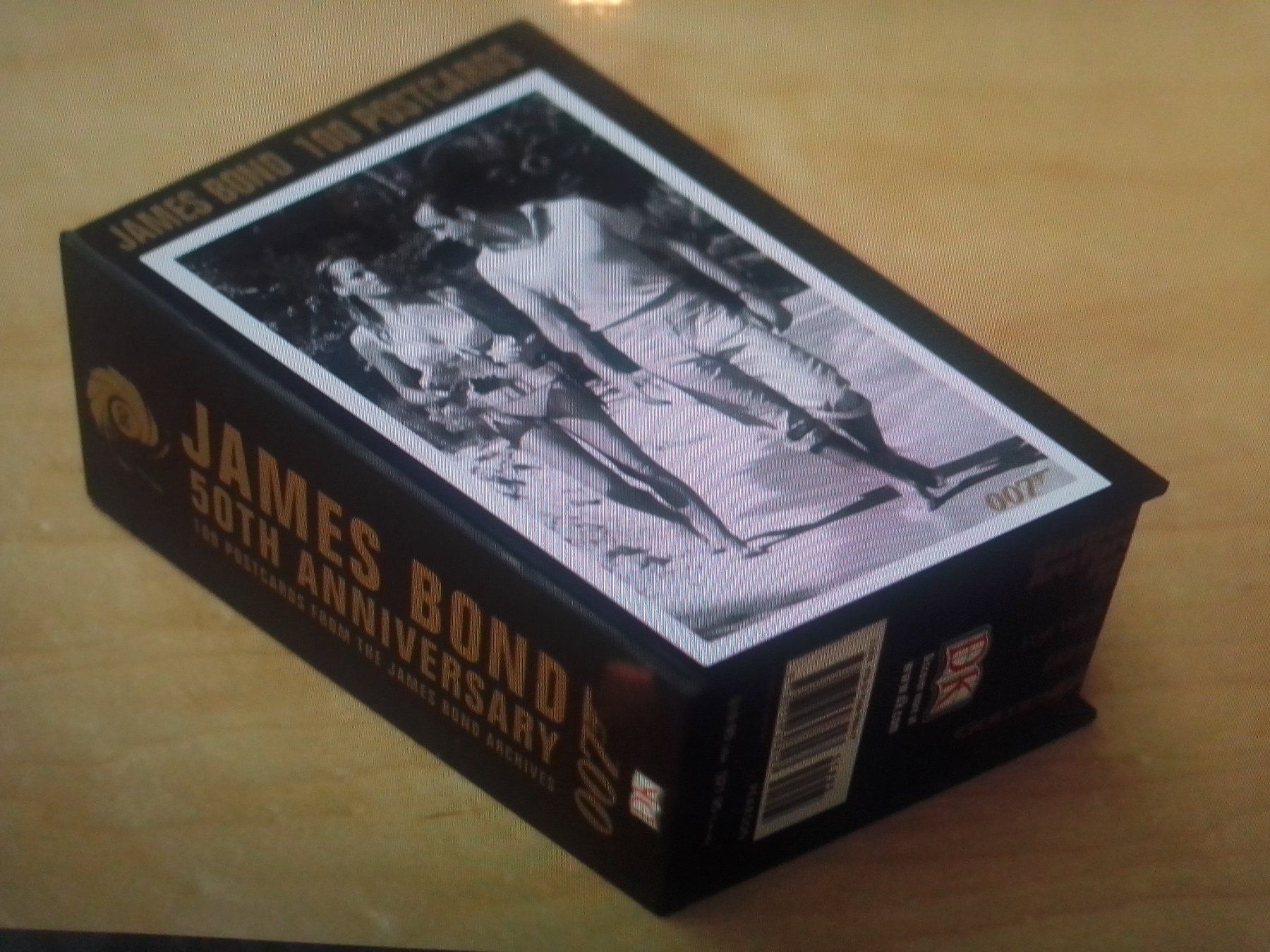 Ansichtskarten: James Bond 100 cartes postales – Neu und originalverpackt aus Aigle von Marcagapit