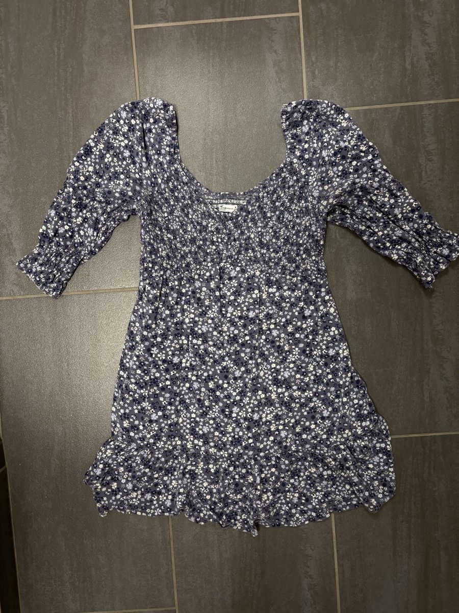 Hollister Vestiti: Hollister Freizeitkleid M – Usato da Rümlang venduto da svent 4