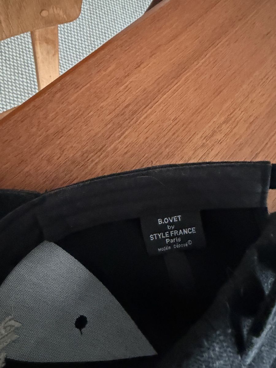Copricapi, berretti & cappellini: 4 caps, acne studio,47, new era, bovet – Usato da Horgen venduto da baluu_10 1