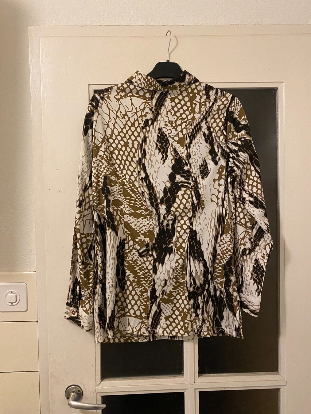 Camicette: Vintage blouse, size S/M – Usato da Zürich venduto da daria_m 1