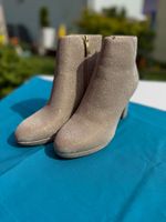 Glitzernde Stiefelletten – Tamaris (gr. 38)