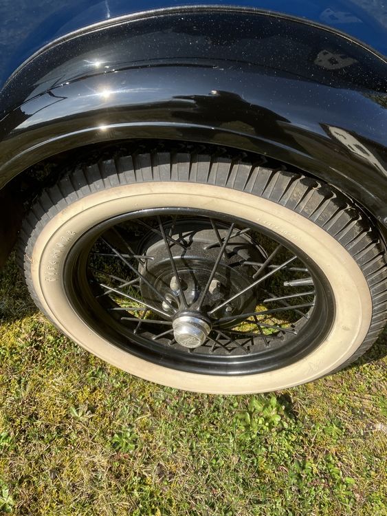 Ford Model A 1928 9