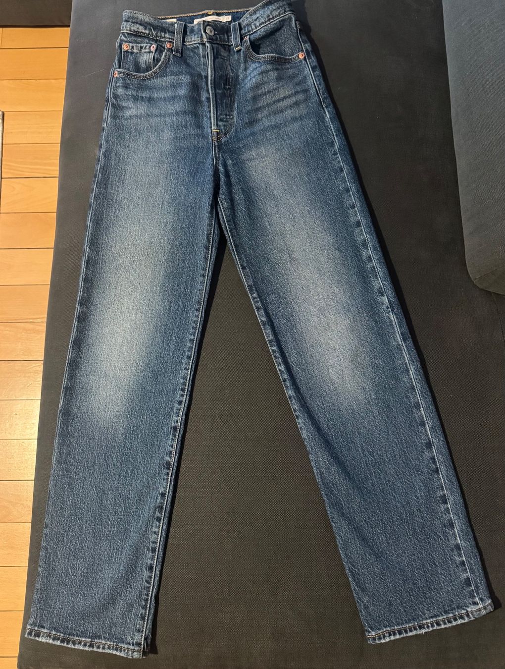 Levi's Jeans: Levi's Ribcage Straight Ankle, Size 23 x29 – Gebraucht aus Zürich von seymabaskaben 4