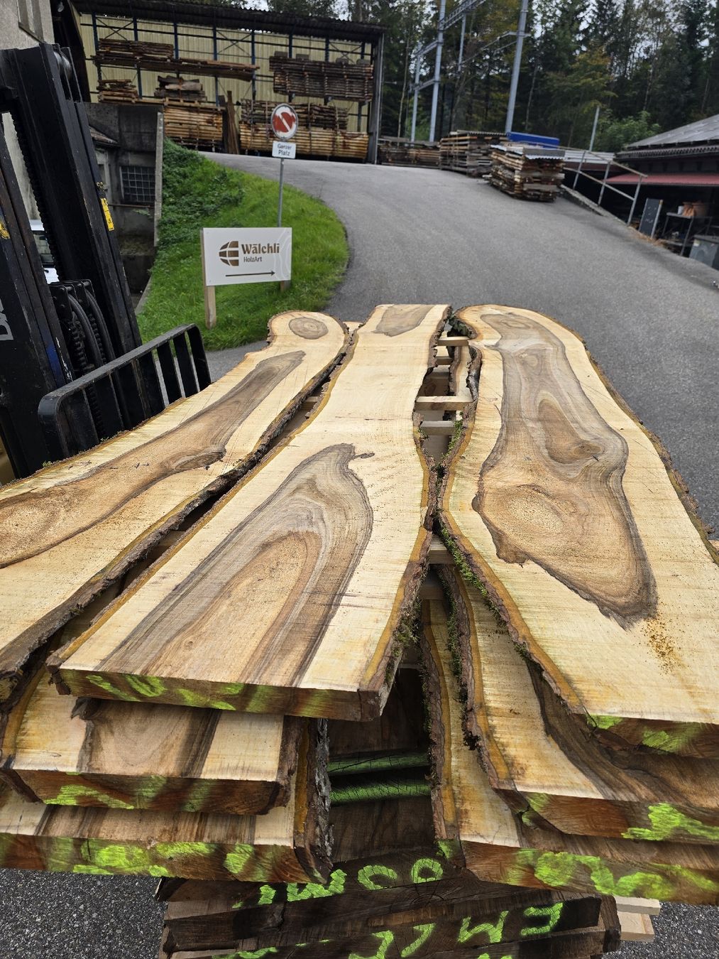 Holzartikel: Nussbaumbretter – Neu (gemäss Beschreibung) aus Ramsei von Waelchris 1