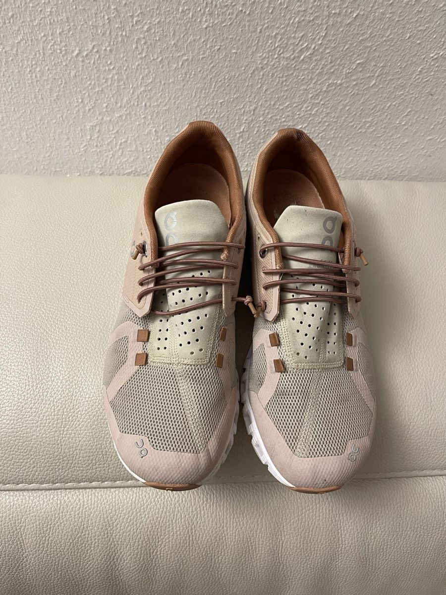 On Scarpe da donna: ON Cloud Running Schuh Damen Gr. 40.5 – Usato da Wichtrach venduto da Adriana222 3