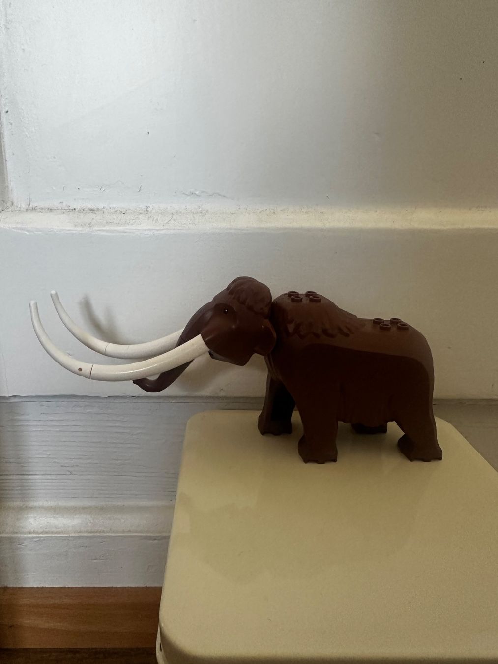 Statuette: LEGO Mammut –  Eiszeit! – Usato da St.Gallen venduto da Attack 1