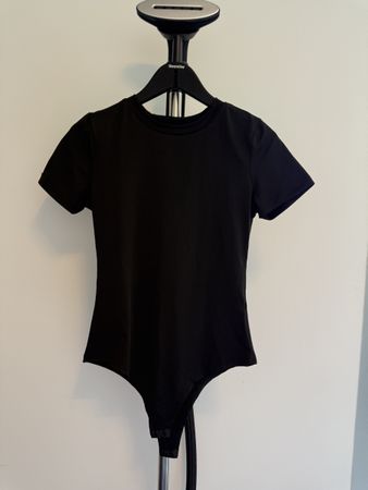 Body noir basique - Élégant et confortable, Taille S!