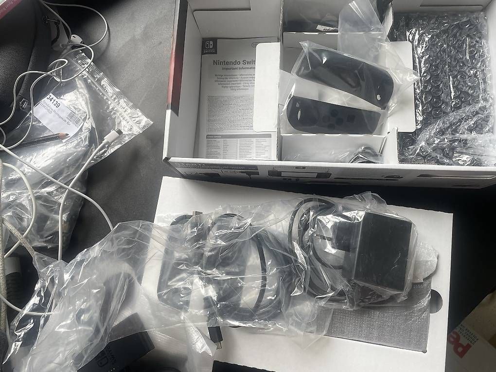 Consoles: Nintendo Switch Konsole – D'occasion à Basel par yag2ru 2