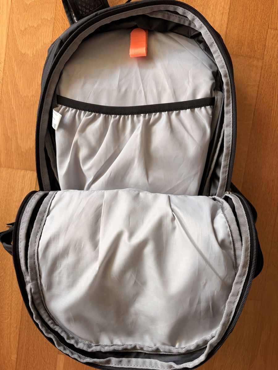 Deuter Rucksäcke: Deuter Race EXP AIR 14+3 Rucksack dunkelblau gebraucht – Gebraucht aus Weinfelden von Alexandra_1006 6