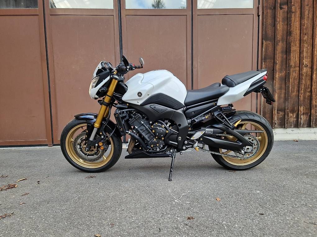Strada: Yamaha FZ8NA – Usato da Hemberg venduto da Fiba5