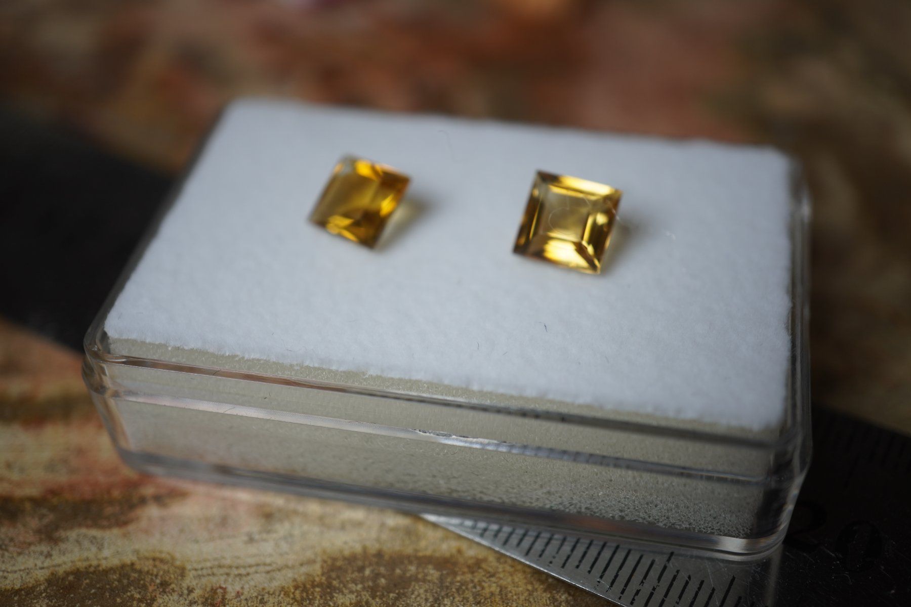 Pietre preziose: Citrin  Brasilien  2 Stück   3.19ct – Nuovo e nell'imballaggio originale da Eschenbach SG venduto da topstone