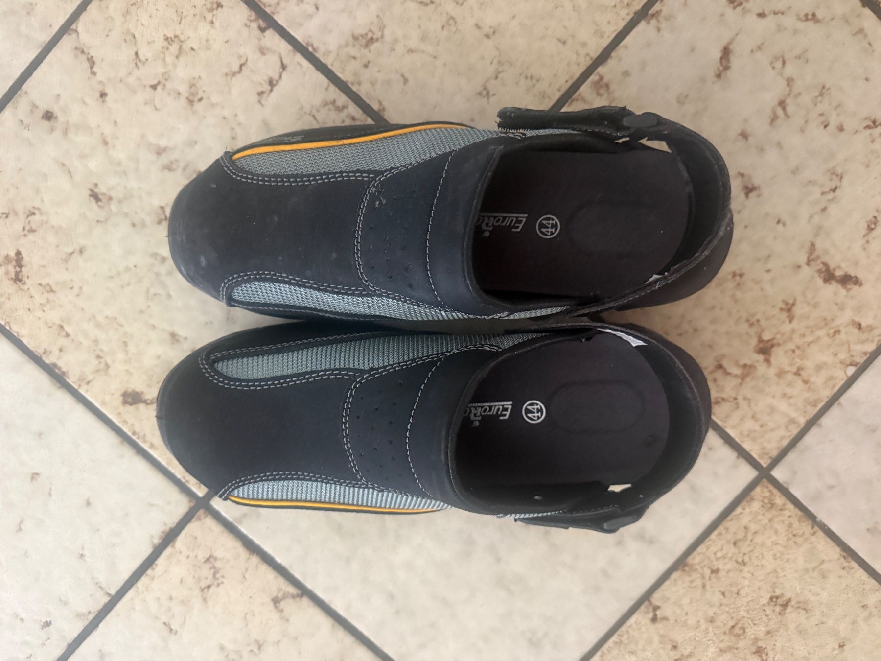 Herrenschuhe: Sicherheitsschuhe – Gebraucht aus Gossau SG von FarmerSim