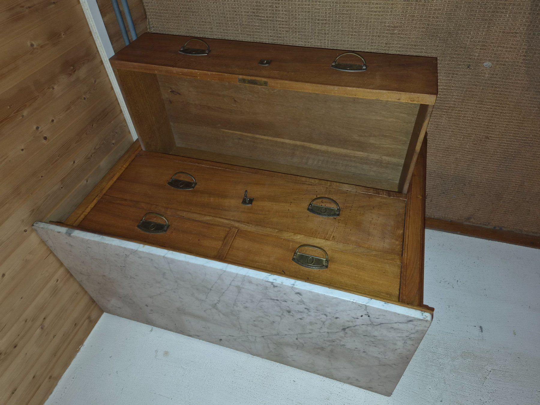 Commodes: Commode avec marbre – D'occasion à Monts-de-Corsier par pre_wr9v 3