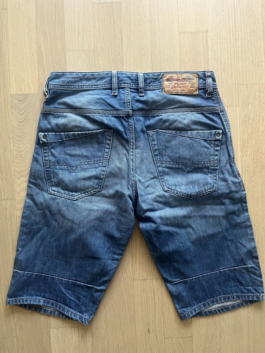 Diesel Jeans: Short en jean Diesel – Gebraucht aus Vevey von emi_m2vr 2