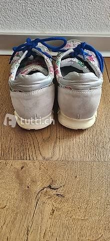 Scarpe da donna: Sneaker leder/Pailetten, Gr. 37 – Usato da Biberist venduto da Nicelotti 2