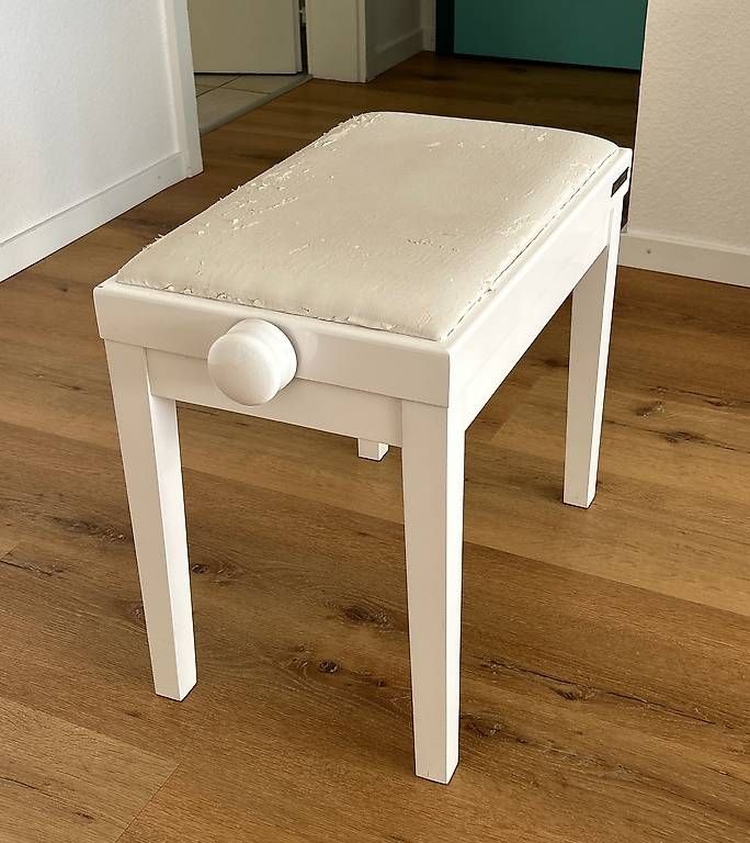 Hocker: Tabouret de piano blanc – Gebraucht aus Lausanne von  2