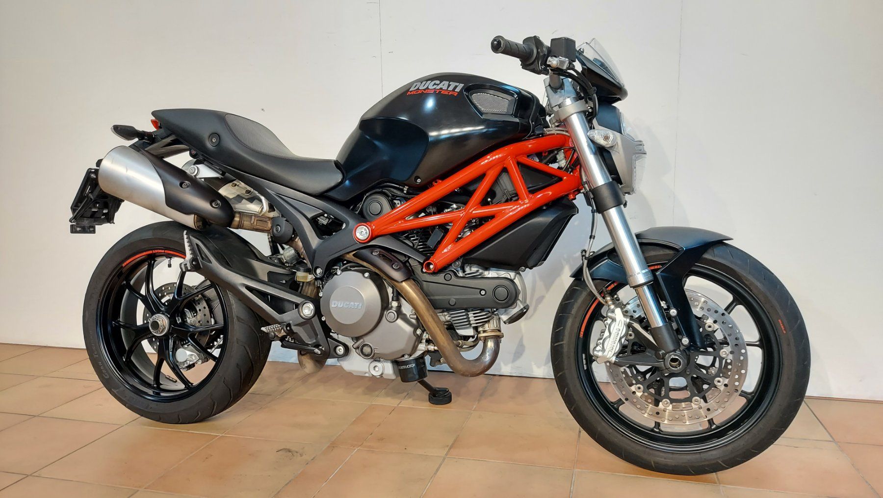 Ducati Strada: Ducati Monster 796 ABS – Usato da Tägerschen venduto da Moto-Welt 2