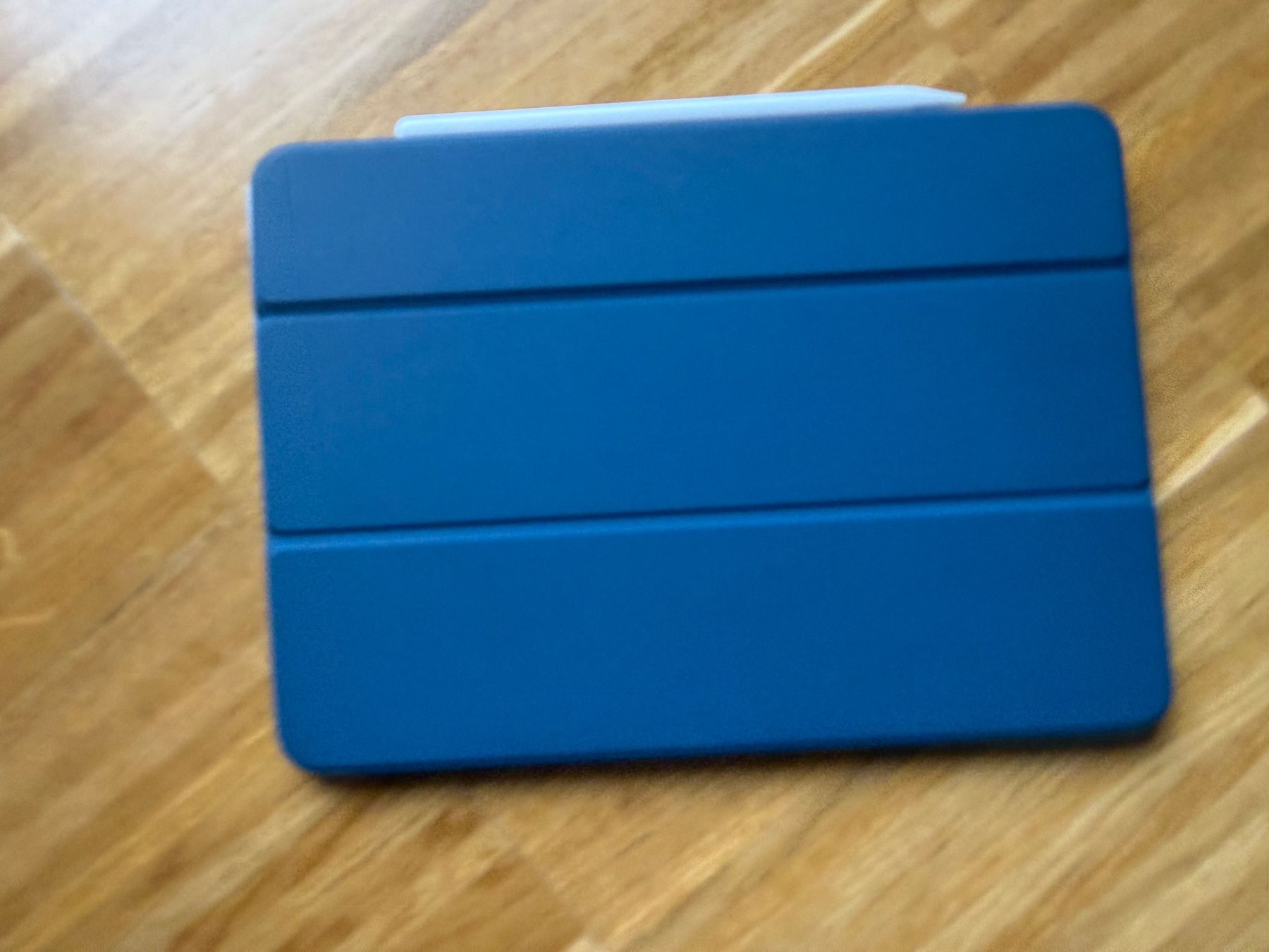 Apple Tablet PC: Apple iPad Pro 11" M2 512GB + Pencil 2 + Case – Usato da Bülach venduto da lucasforrer 8