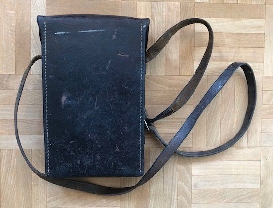 Schweizer Armee Borse: Militärisch Ledertasche mit Ledertragband – Usato da Steinmaur venduto da Hummer77 2