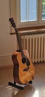 Yamaha FG800 NT Gitarre mit Ständer und Bag