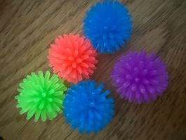 5x Squishies-mit Massagennoppen-Stressabbau-Konzentration