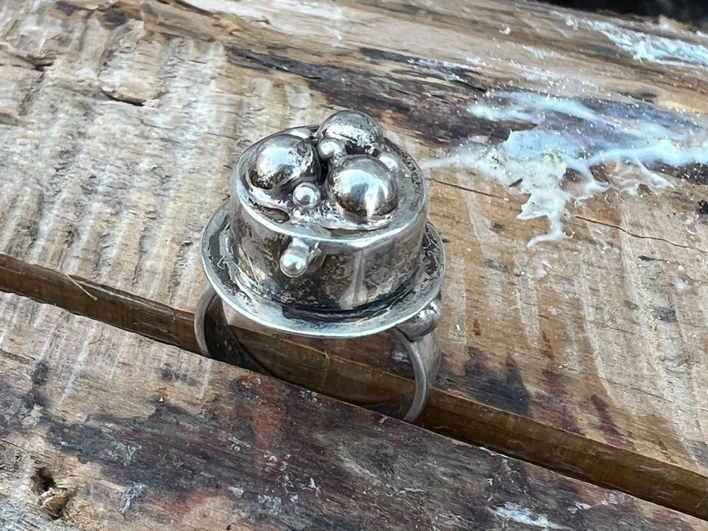 Produktbild von MATERIA Damen Ring Tanzende Bärchen 925 Sterling Silber Antik | Materia Schmuck