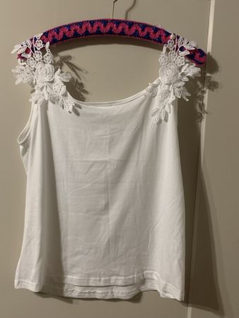 Weiss Top Blumenapplikation Grösse M gebraucht 