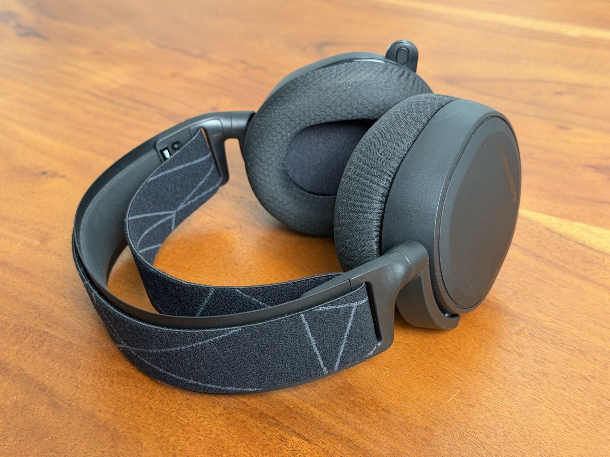 Steelseries Cuffie: SteelSeries Arctis Wireless Gaming Headset mit USB-Dongle &  – Usato da Gossau SG venduto da Alex_Tech 3