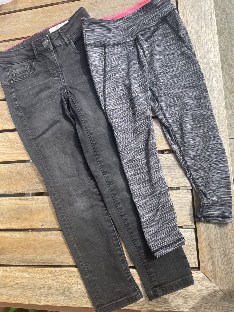 Lotti & Set di vestiti: Hosenset 122 top Zustand – Usato da Ebmatingen venduto da Marmotta9