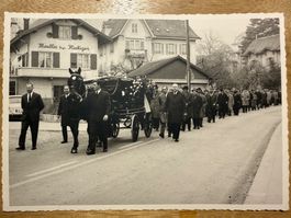 PESEUX, Rue de la Gare, Cortège funèbre 1964