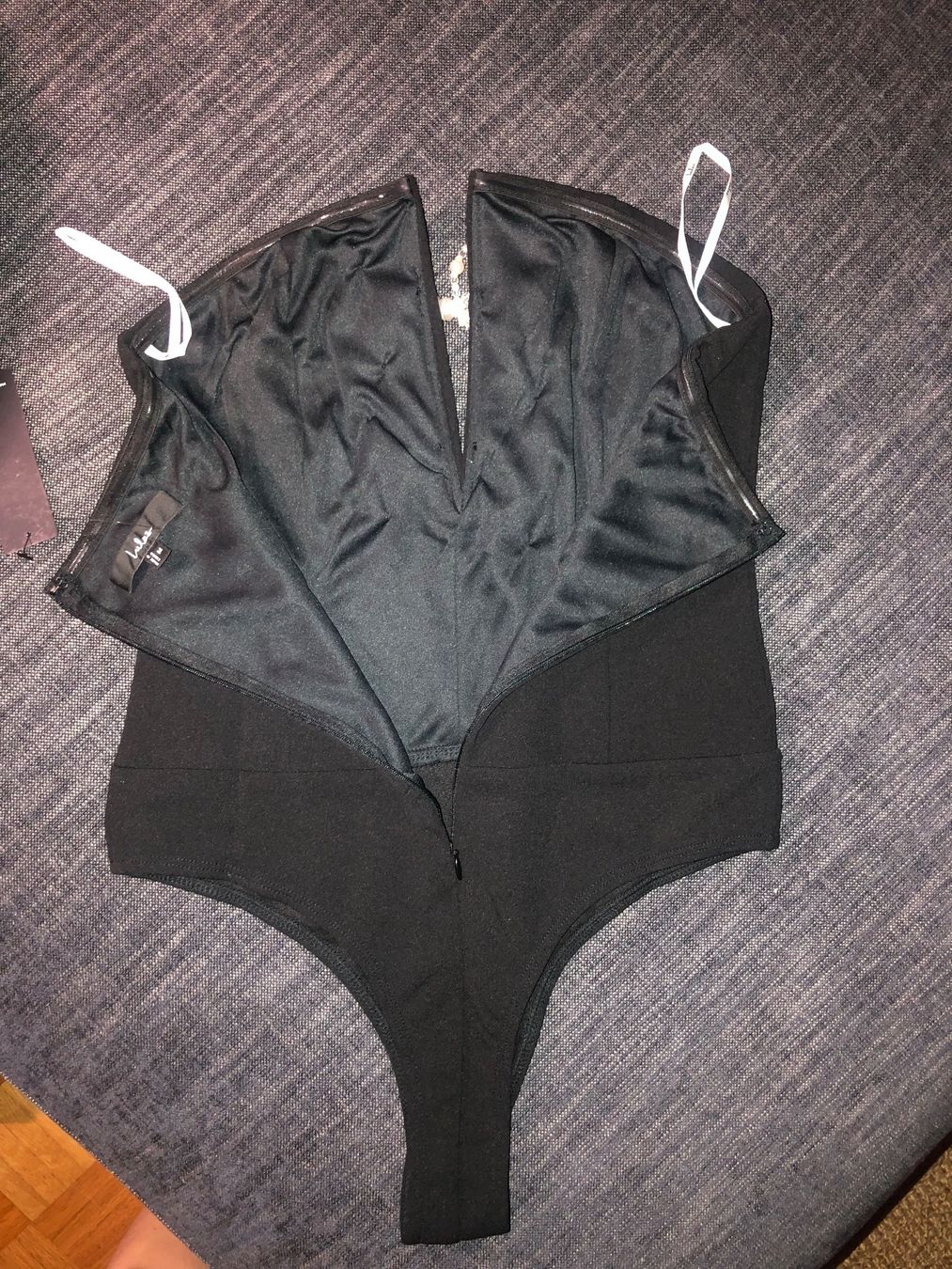 Top: Body Bustier Perlen Gr M NEU – Nuovo e nell'imballaggio originale da Zug venduto da estarthyme 7