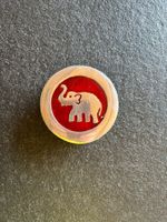 Dose aus Aluminium mit stilisiertem Elefanten