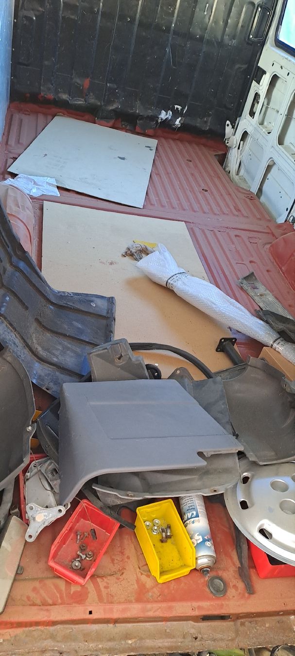 Iveco Veicoli commerciali: Zu Verkaufen IVECO Daily  – Usato da Stetten AG venduto da Maschinenwarencenter 2