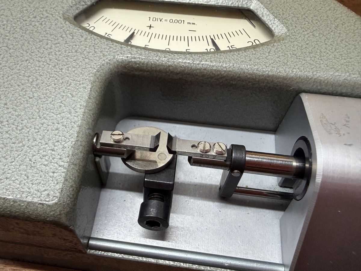 Mesurer: CARY -  COMPARATOR – D'occasion à Bassecourt par DiM7775 2