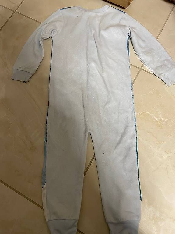 Pigiama & Simili: Pijama Anna und Elsa  – Usato da Suhr venduto da thomann1998 2