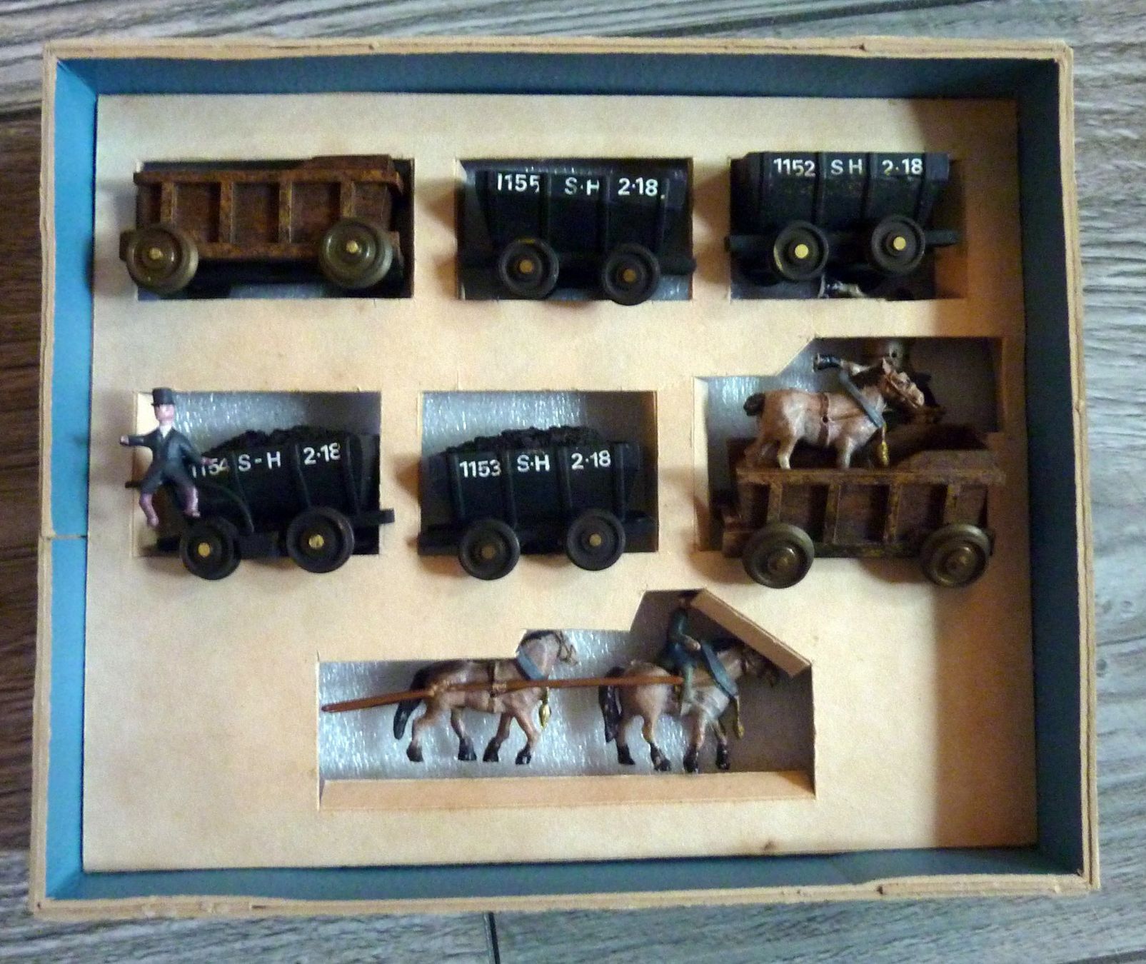Modelleisenbahnen: Ancien train minier fabriqué à la main HO – Neu (gemäss Beschreibung) aus Bern von Dedonegro