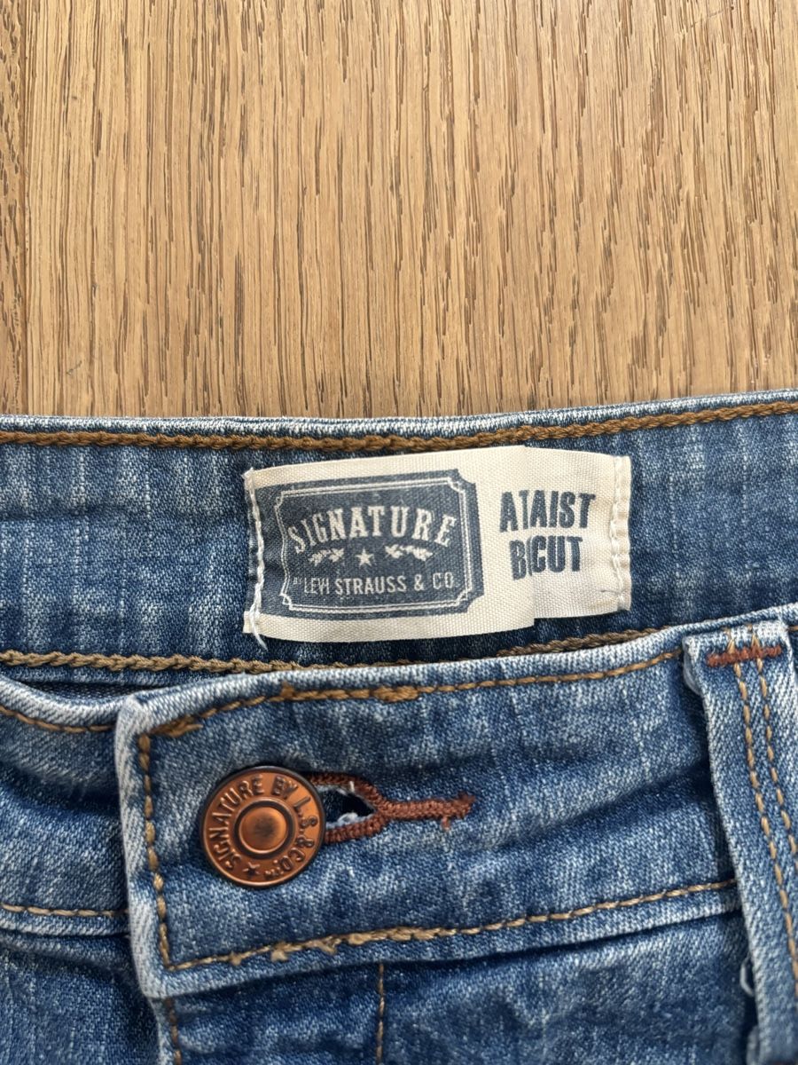 Jeans: Jeans Shorts Levi Strauss – Usato da Männedorf venduto da giu_wm6d 5