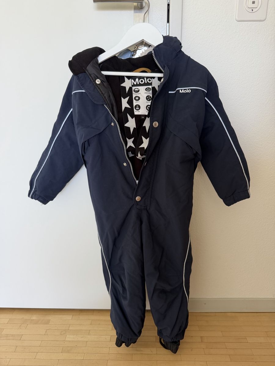 Molo Tute: Molo Schneeanzug Gr 104 – Usato da Horgen venduto da minx2000