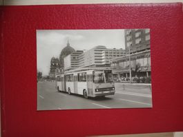 Berlin Stadtpartie mit Stadtbus Ikarus 280
