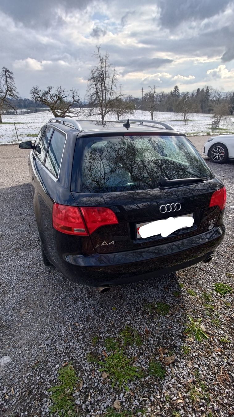 Audi Automobili: Audi A4 Av. Quattro B7 1.8T – Usato da Russikon venduto da Furrerlili 4