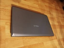 ASUS N73J i7 17.30" - Defekt!