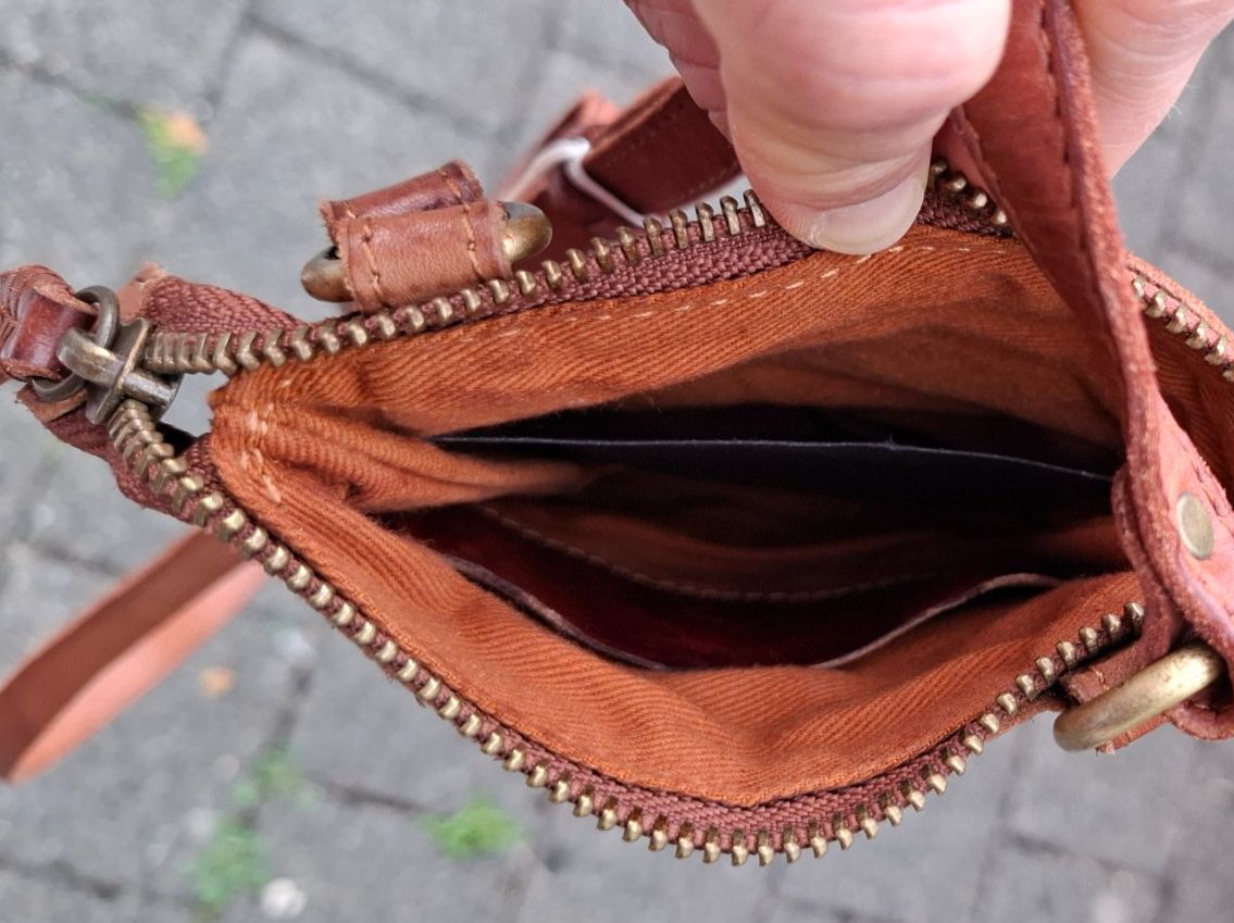 Borse da donna: Neue kleine Ledertasche – Nuovo e nell'imballaggio originale da Rombach venduto da Circlelove 3