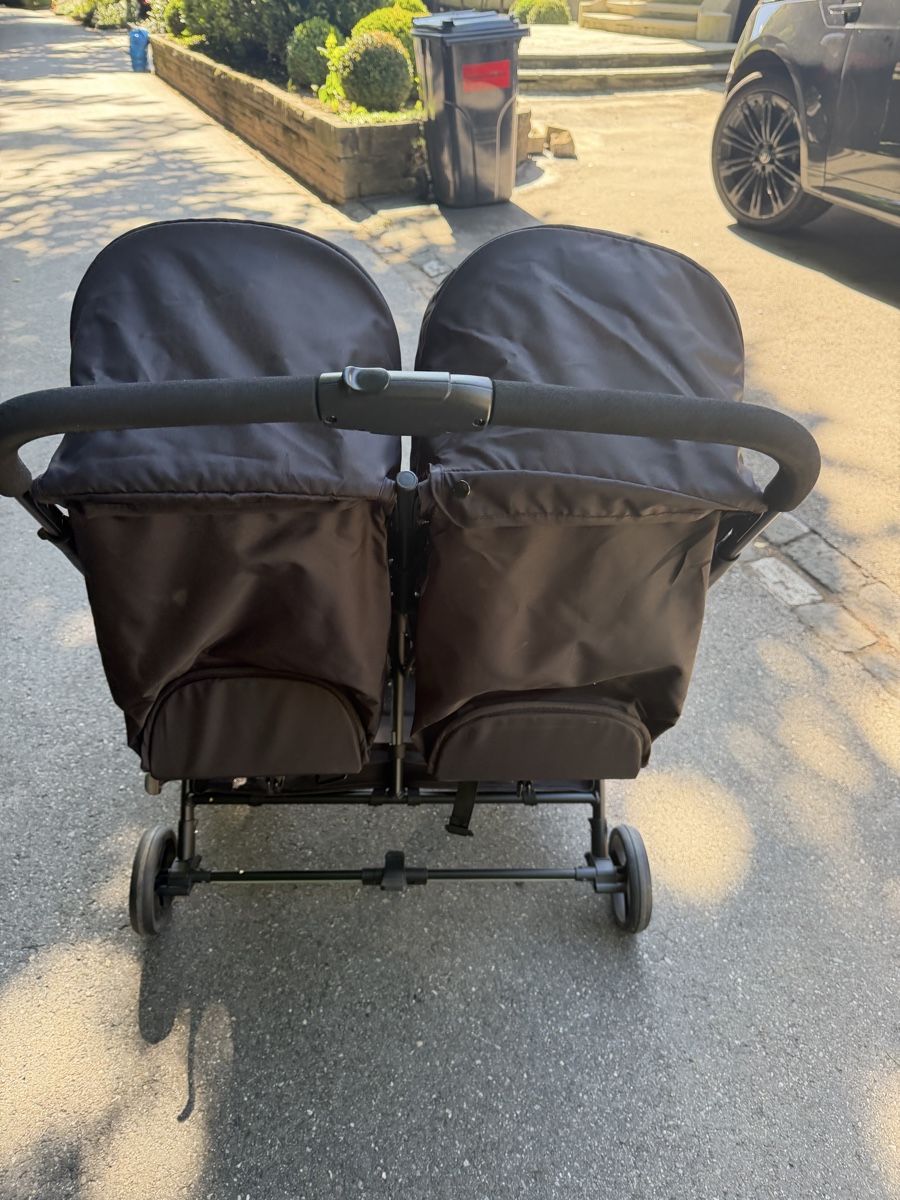 Carrozzine: Geschwister-Kinderwagen – Usato da Bern venduto da catalina33 1