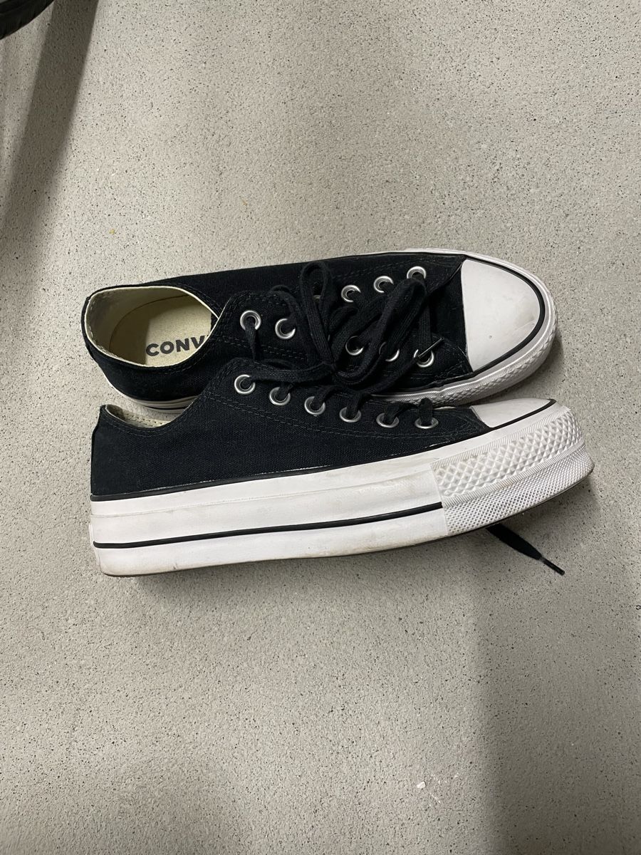Scarpe da donna: Converse mit Plateau Grösse 37.5 – Usato da Frauenfeld venduto da fab_8v7g 1