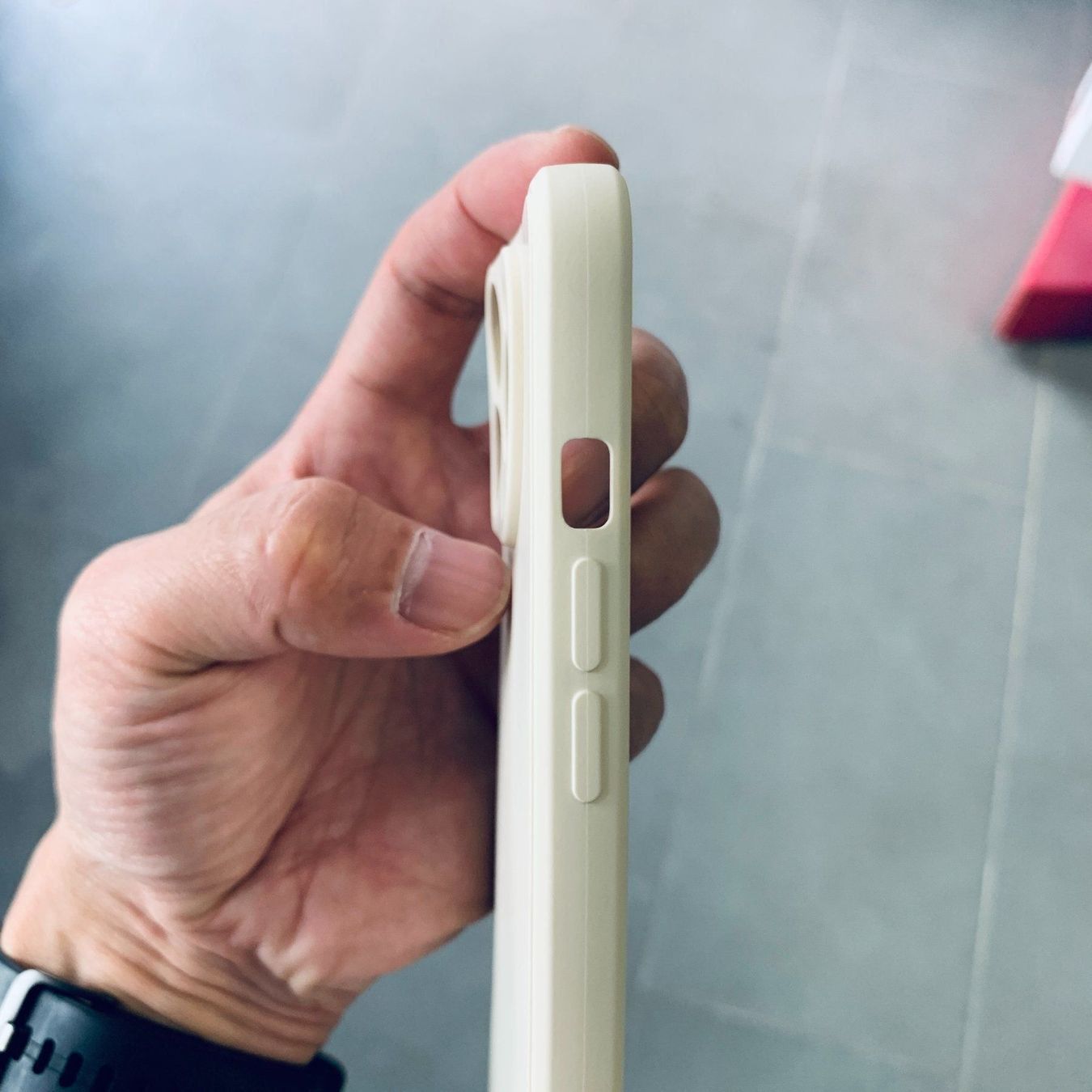 Cover & Protezioni schermo: iPhone 15 pro (Max) - COQUE SILICONE blanche anti choc – Nuovo e nell'imballaggio originale da Morges venduto da DigiAC 2