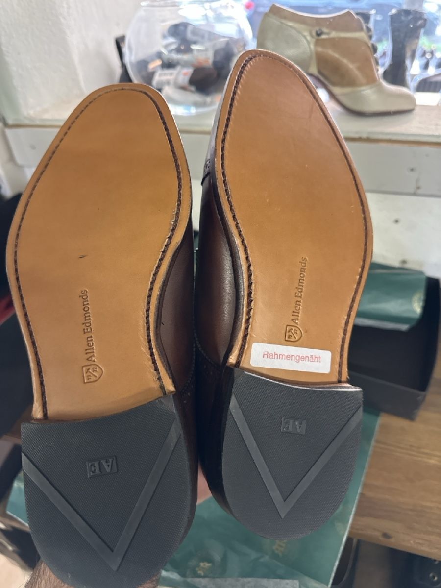 Scarpe da uomo: Allen EDMONDS St. John’s große 41 – Nuovo e nell'imballaggio originale da Bern venduto da SCHUHMACHEREIBOZAN 2