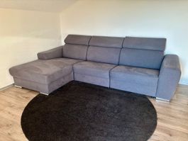  L-Sofa mit verstellbaren Kopfstützen 