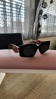 Trendige Sonnenbrille schwarz pink Neu